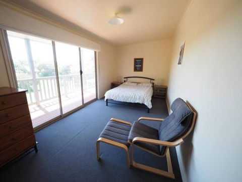 Sunset Deck Beach House Sandy Point - Kalgoorlie Accommodation 1