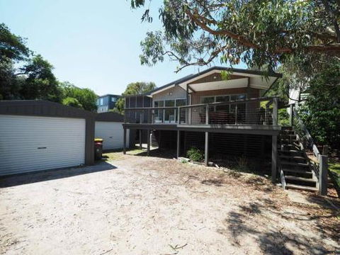 Sleepy Hollow Sandy Point - Kalgoorlie Accommodation 1
