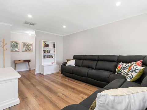 Rosebud Family Escape On Laurens - Kalgoorlie Accommodation 4