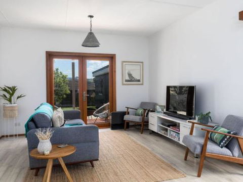 SPINDRIFT Kiama & Surrounds 4pm Check Out Sundays - Kalgoorlie Accommodation 0
