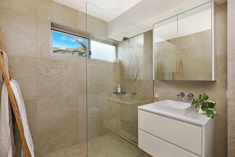 SPECTACULAR OCEAN FRONT Sounion6 - Kalgoorlie Accommodation 4