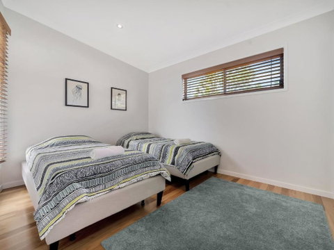 Drift Beach House - Kalgoorlie Accommodation 6
