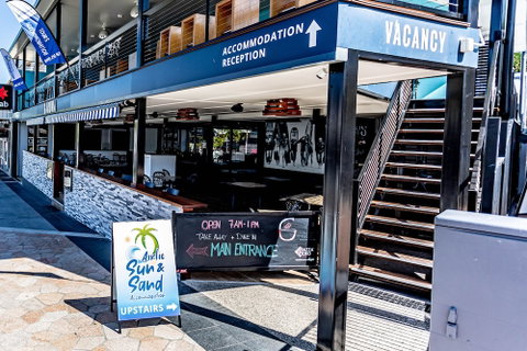 Airlie Sun & Sand Accommodation Studio 1 - Kalgoorlie Accommodation 2