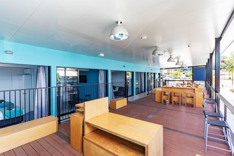Airlie Sun & Sand Accommodation Studio 1 - Kalgoorlie Accommodation 6