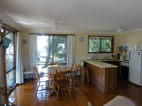 14 Tecoma Avenue Sandy Point - Kalgoorlie Accommodation 6