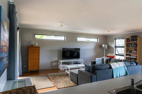 34 Ash Avenue Sandy Point - Kalgoorlie Accommodation 1