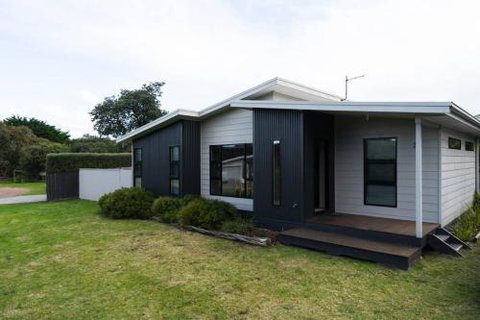 34 Ash Avenue Sandy Point - Kalgoorlie Accommodation 3