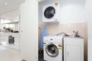 Executive Designer Apartment With Pool + Parking - Kalgoorlie Accommodation 1
