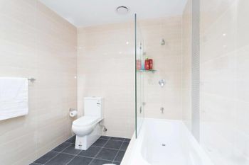 Executive Designer Apartment With Pool + Parking - Kalgoorlie Accommodation 6
