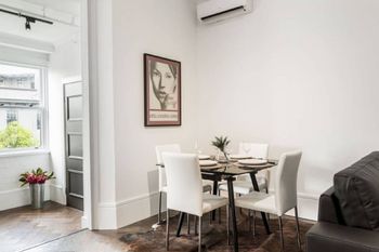 Stylish & Grand Potts Point H354 - Kalgoorlie Accommodation 5