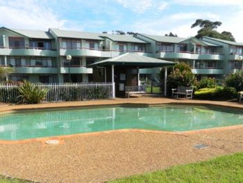 FATHOMS 19 - Kalgoorlie Accommodation 4