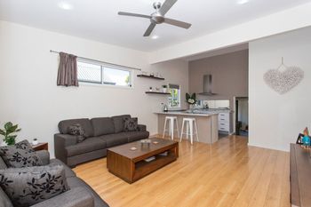Serenity - Kalgoorlie Accommodation 6
