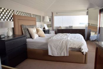 Expansive French Style Apartment H343 - Kalgoorlie Accommodation 1