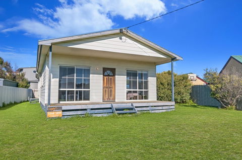 Julieanne - Kalgoorlie Accommodation 1
