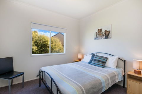 Julieanne - Kalgoorlie Accommodation 3