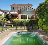 SYDNEY FAMILY HOME WITH POOL H344 - Kalgoorlie Accommodation