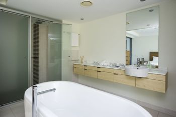 Blue On Blue Apartment 811 - Kalgoorlie Accommodation 6