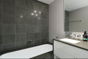 Elegant Elizabeth Bay H374 - Kalgoorlie Accommodation 6