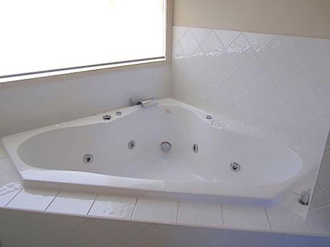 DAY DREAMING On DONLAN - Kalgoorlie Accommodation 1