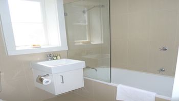 The Apartment Service LB001 - Kalgoorlie Accommodation 2