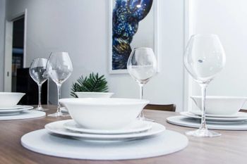 Vibrant City Pad - Kalgoorlie Accommodation 2