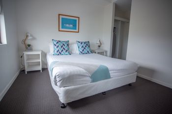 Watt Street 1 BR Apartment W Ocean Views - Kalgoorlie Accommodation 3
