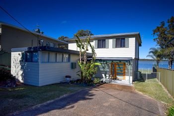 Diamond Lake House - Kalgoorlie Accommodation 0