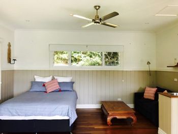 Lugarno House - Kalgoorlie Accommodation 6