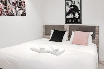 Zenith Melbourne Central - Kalgoorlie Accommodation 2