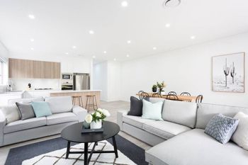 5 Bedroom Sydney Mansion With Parking - Kalgoorlie Accommodation 0