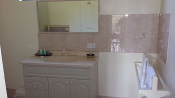 Nannup Valley Chalets - Kalgoorlie Accommodation 6
