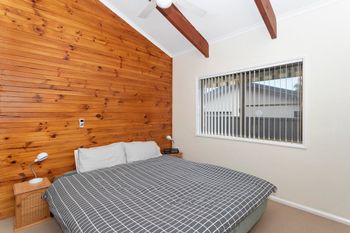 Kings Retreat - Kalgoorlie Accommodation 5