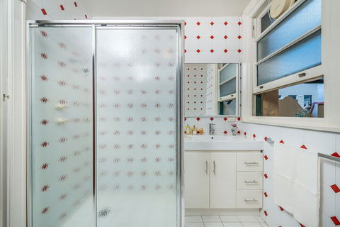 Art Deco Luxury On Elizabeth Quay - Kalgoorlie Accommodation 7