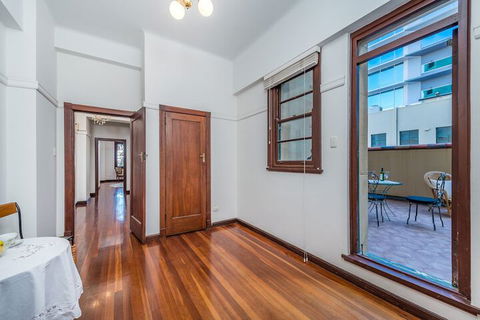 Art Deco Luxury On Elizabeth Quay - Kalgoorlie Accommodation 3