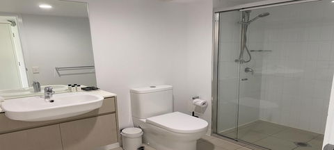 Airtrip Apartments On Carlyle St. Mackay - Kalgoorlie Accommodation 1