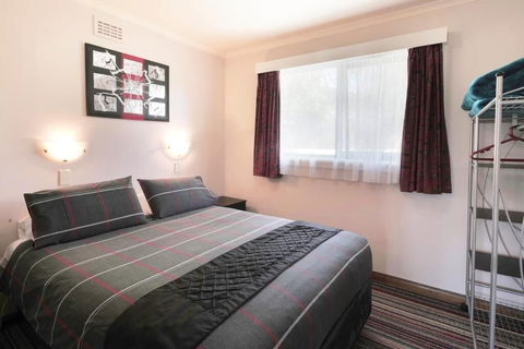 Georges Bay Apartments - Kalgoorlie Accommodation 3
