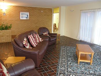 Ambience Holiday Apartments - Kalgoorlie Accommodation 5