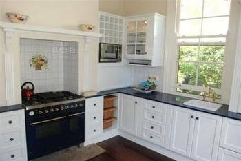 Heritage Retreat - Kalgoorlie Accommodation 5