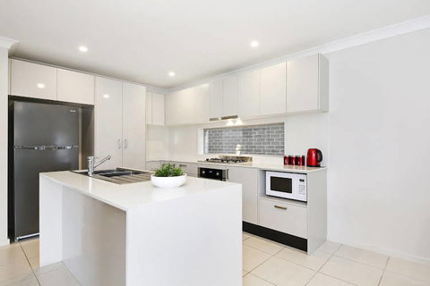 Alpine Place Villas - Kalgoorlie Accommodation 0