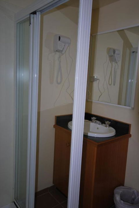 Alpine Heights 28 - Kalgoorlie Accommodation 2