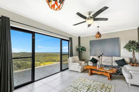 Eagles Loft - Kalgoorlie Accommodation 7