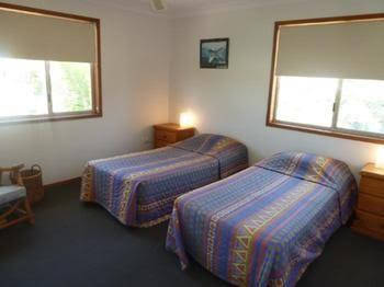 Sails Beach House Apartments Pottsville Beach - Kalgoorlie Accommodation 2
