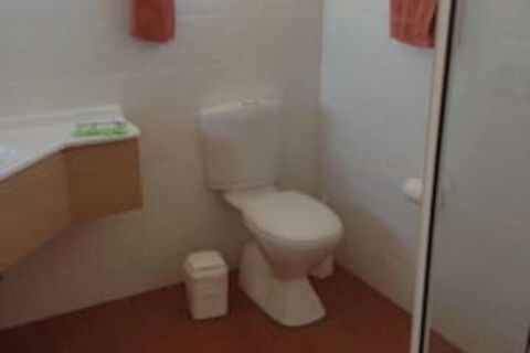 Tenterfield Golf Club Fairways Lodge - Kalgoorlie Accommodation 5
