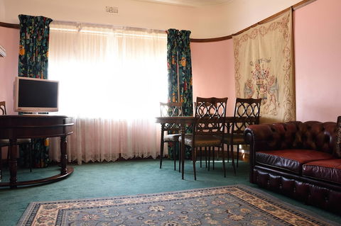 Apartments Downtown - Kalgoorlie Accommodation 4