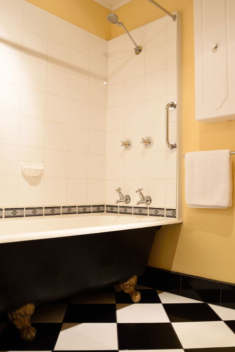 Apartments Downtown - Kalgoorlie Accommodation 3
