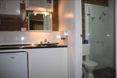 Camellia Motel - Kalgoorlie Accommodation 6