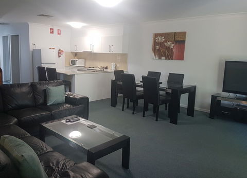Mid City Motor Inn - Kalgoorlie Accommodation 2