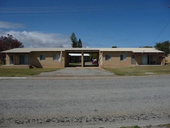 Cervantes Holiday Homes - Kalgoorlie Accommodation 3