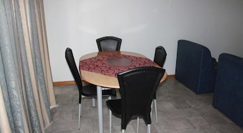 Cervantes Holiday Homes - Kalgoorlie Accommodation 6