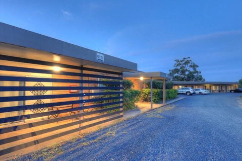 Hilldrop Motor Inn - Kalgoorlie Accommodation 5